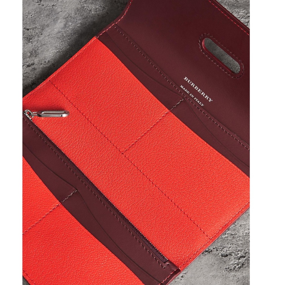 Burberry Red Leather Wallet with Silver Tone D-Ring - Picture 2 of 11